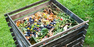 How to compost properly and take a use of a compost accelerator?